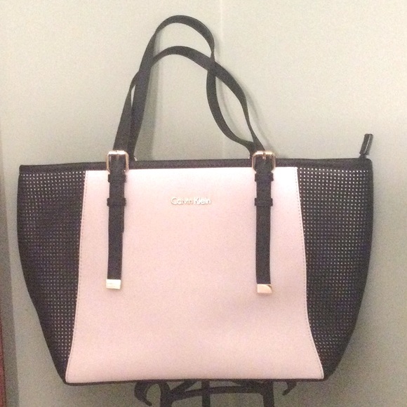 Calvin Klein black and white bag - Picture 1 of 5
